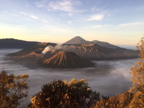 Bromo Vulkaan - Eerste zonnestralen op de Bromo