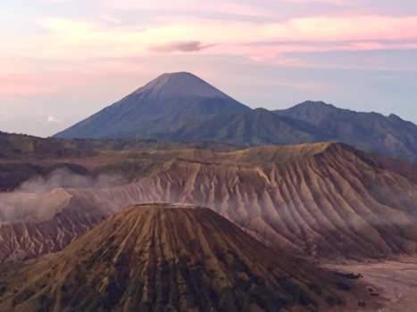 Bromo Vulkaan - Zonsopgang landschap Bromo vulkaan